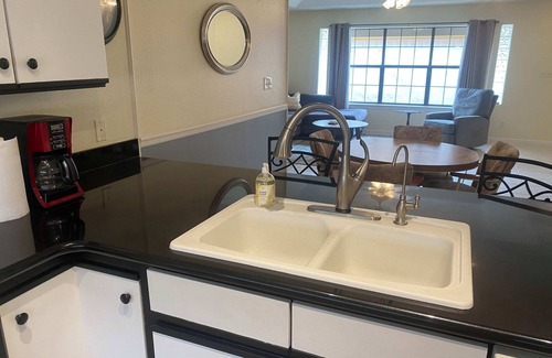 Harlingen House | #1 Bungalow, Pool, Tennis, Golf, Jacuzzi, 55yrs+