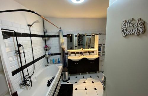 Auvernaux House | 1 Chambre chez l habitant, 1 à 4 pers, Park ext, TAXI VTC 6places disponibles