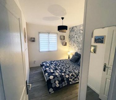 Mortagne-sur-Sevre Bed & Breakfast | 1 chambre d'hôte moderne au calme à 15mn du Puy du Fou