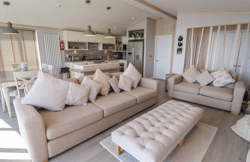 Oakmere Cottage | 1 Delamere Point