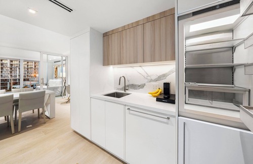City Center Apartment | 1+Den Private Residence at Roney Palace