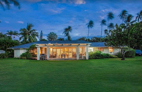 Kahului House | #1 Family & Windsurf Friendly Private Sandy Beachfront Home on North Shore