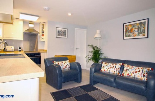 Much Wenlock Apartment | 1 Fox Studios