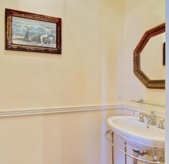North-Central House | 1 Francis