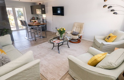 Pembroke Dock Cottage | 1 Gloucester Way