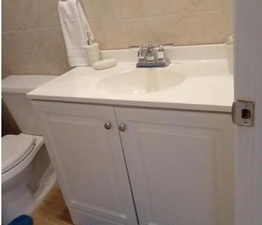 Rolleville House | 1-Hillview Cottages