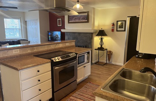 Torrey Apartment | #1 Home in the Heart of Utah