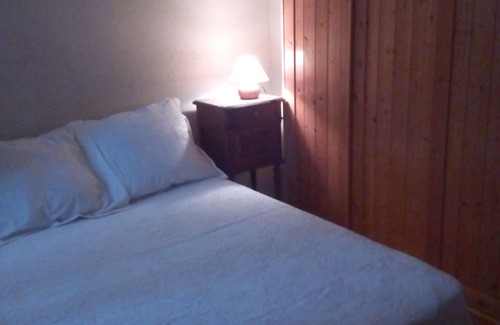 Gard Rhodanien Bed & Breakfast | 1 homestay in a private house with garden
