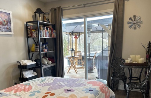 Alcona Cottage | 1 hour from Toronto
