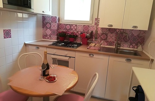 Sanremo Centre House | ¹ in the heart of San Remo with private parking