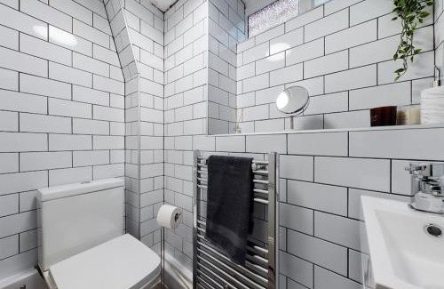 Delph House | 1 King Street Accommodation