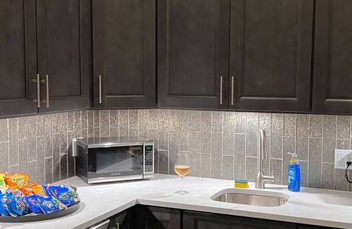 Bushwick Apartment | 1 Large studio APARTMENT NEWLY RENOVATED with backyard
