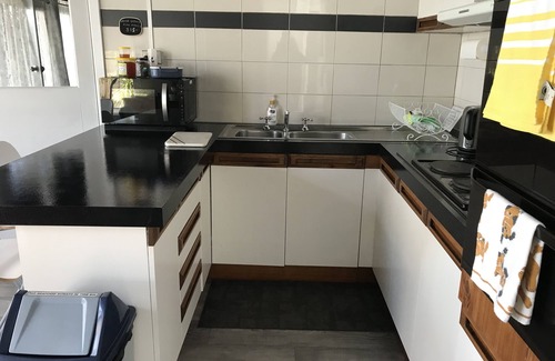 Orbost Apartment | 1. Large studio apt pet friendly separate kitchen laundry and bathroom.