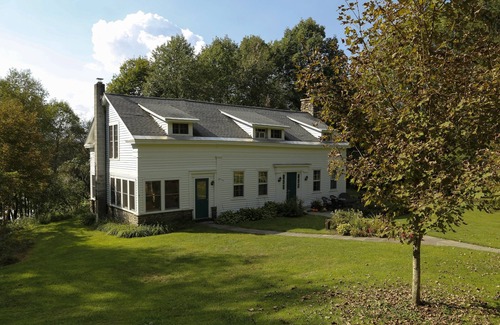 Cooperstown House | #1 Location for CDP. Fire-pit & Fishing Pond. FUN & Private. 5 bedrooms, 3 baths