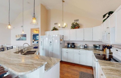 Rodanthe House | 1-lot Oceanside 6 Bedroom Home, Private Pool, Pet Friendly, Private Beach Access