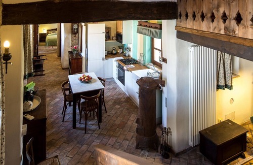 Strassoldo House | 1-Lovely stone home with garden, in a castle near beach and 1 hour from Venice