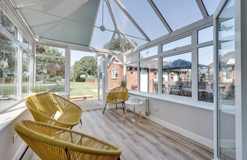 Martlesham Heath House | 1 Lux Farm Cottages - Three Bedroom House, Sleeps 6