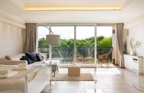 Brasa Apartment | #1 Luxury Jacuzzi Penthouse In Quiet Centre Riga