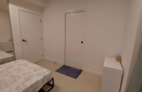 Clayton Apartment | 1 master bedroom for 3 weeks rent (1-22 July)