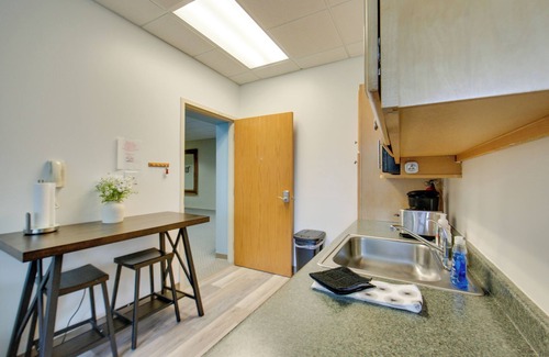 New Kensington Apartment | 1 Mi to Allegheny River: Cozy Apt w/Shared Patio!