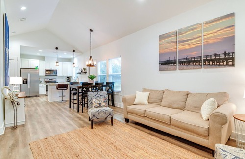 Rockport House | 1 Mi to Beach: Retreat w/Large Yard in Rockport