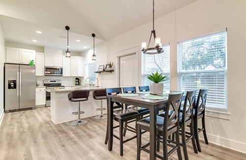 Rockport House | 1 Mi to Beach: Retreat w/Large Yard in Rockport