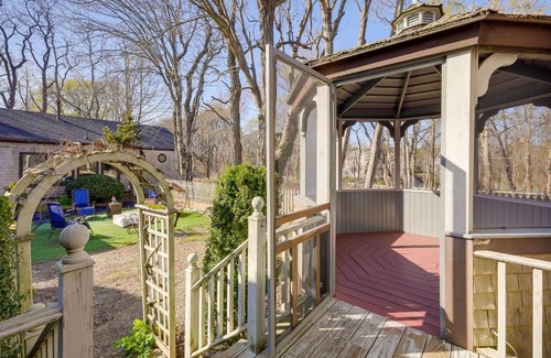 East Sandwich House | 1 Mi to Beach Spacious Retreat in East Sandwich!