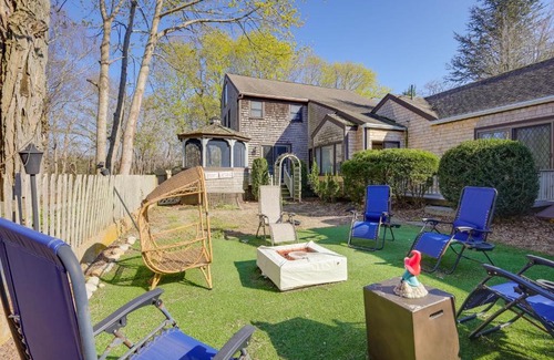 East Sandwich House | 1 Mi to Beach Spacious Retreat in East Sandwich!