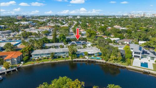 Coral Ridge Apartment | 1 Mi to Beach with Grill & Heated Pool