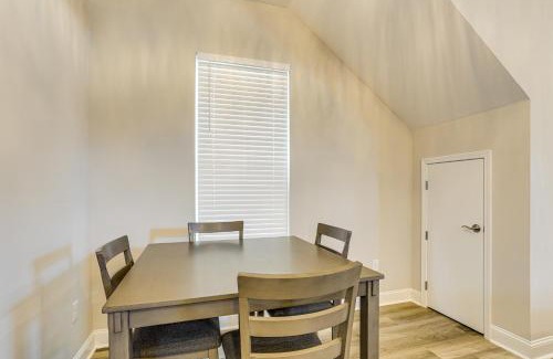Tulane - Gravier House | 1 Mi to Caesars Superdome Contemporary NOLA Abode