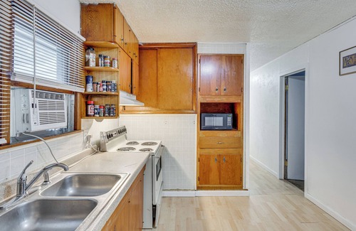 Bismarck House | 1 Mi to Downtown Bismarck! Residential Duplex