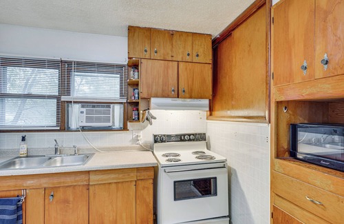 Bismarck House | 1 Mi to Downtown Bismarck! Residential Duplex