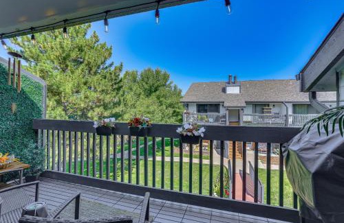 Castle Rock Apartment | 1 Mi to Dtwn Condo with Pool Access in Castle Rock