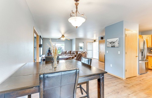 Cedaredge House | 1 Mi to Dtwn: Family Retreat in Cedaredge!