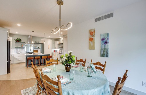 Pine Island House | < 1 Mi to Dtwn Pine Island: Updated Home w/Yard!