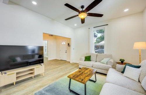 Eastside Promise Neighborhood House | 1 Mi to Dtwn San Antonio Sleek Bungalow with Yard!