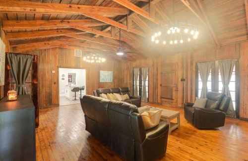 Pope House | 1 Mi to Enid Lake Peaceful Pope Getaway