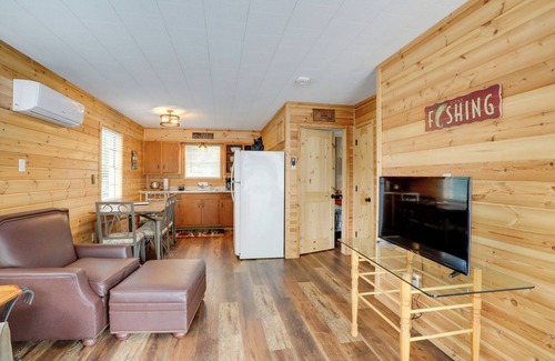 Greers Ferry Cabin | 1 Mi to Greers Ferry Lake: Cabin w/Pool Access
