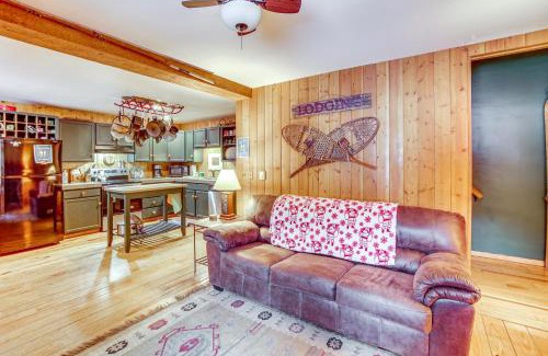 Easton House | 1 Mi to Lake Easton Cozy Cascades Cabin!