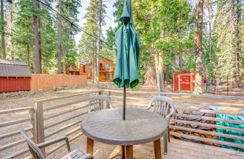 Tahoma House | 1 Mi to Lake Tahoe Rustic Cabin with Boat Dock