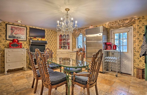 White Mills Villa | 1 Mi to Lake Wallenpaupack: Spacious Poconos Villa