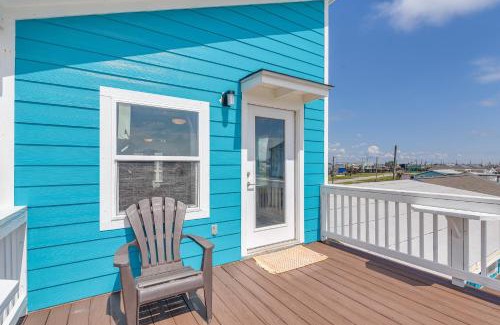 Surfside Beach Apartment | 1 Mi to Ocean Colorful Freeport Beach Rental!