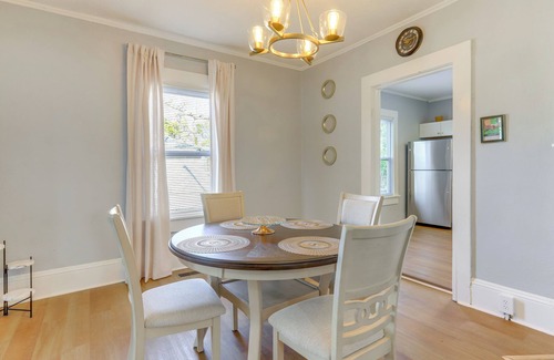 Macon House | 1 Mi to Ocmulgee Mounds: Charming Home w/Yard!