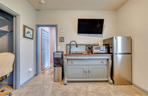 Meridian Apartment | 1 Mi to Old Town: ‘CB’s Hidden Haven’ w/Farm