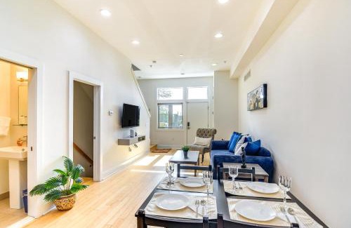 Old City House | 1 Mi to Old Town Philadelphia Townhome with Patio!