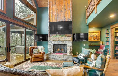 Glenville House | 1 Mi to Panthertown Valley Mountain Lodge with Deck