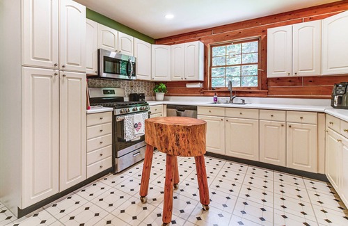 Oquossoc Cabin | 1 Mi to Rangeley Lake: Cabin w/Wraparound Deck!