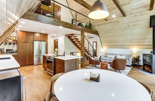 Alpine Lake House | 1 Mi to Resort Beach: Alpine Lake A-Frame!