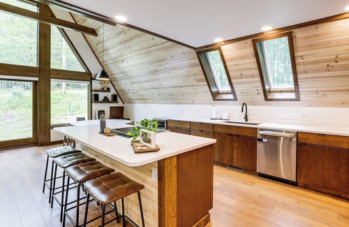 Alpine Lake House | 1 Mi to Resort Beach: Alpine Lake A-Frame!