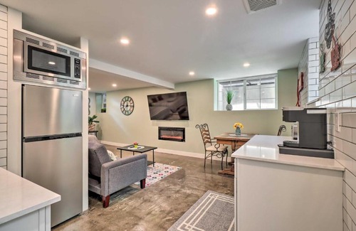 Old Southwest Apartment | 1 Mi to Riverwalk Downtown Reno Studio with Patio!